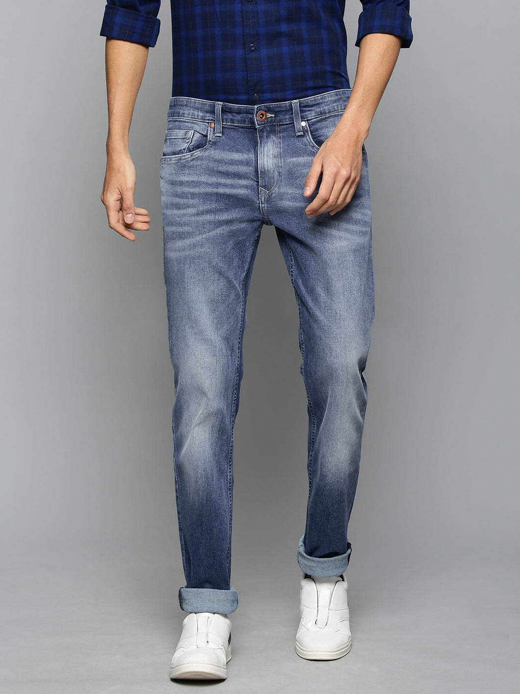 Men Blue Matt Slim Fit Low-Rise Clean Look Stretchable Jeans